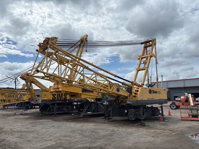 Kobelco CK2000 155600 lb Lattice-Boom Crawler Crane