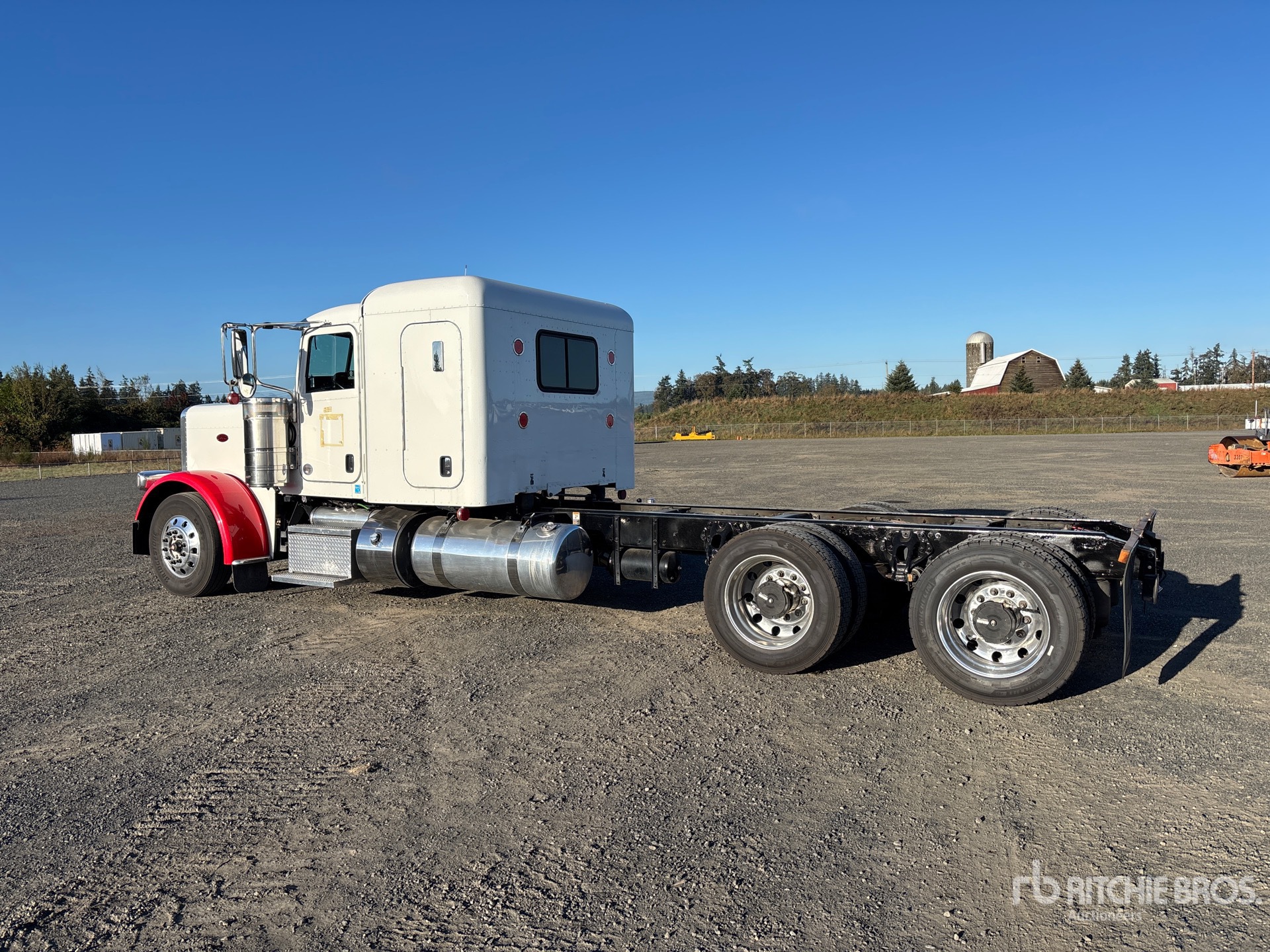 2019 Peterbilt 389