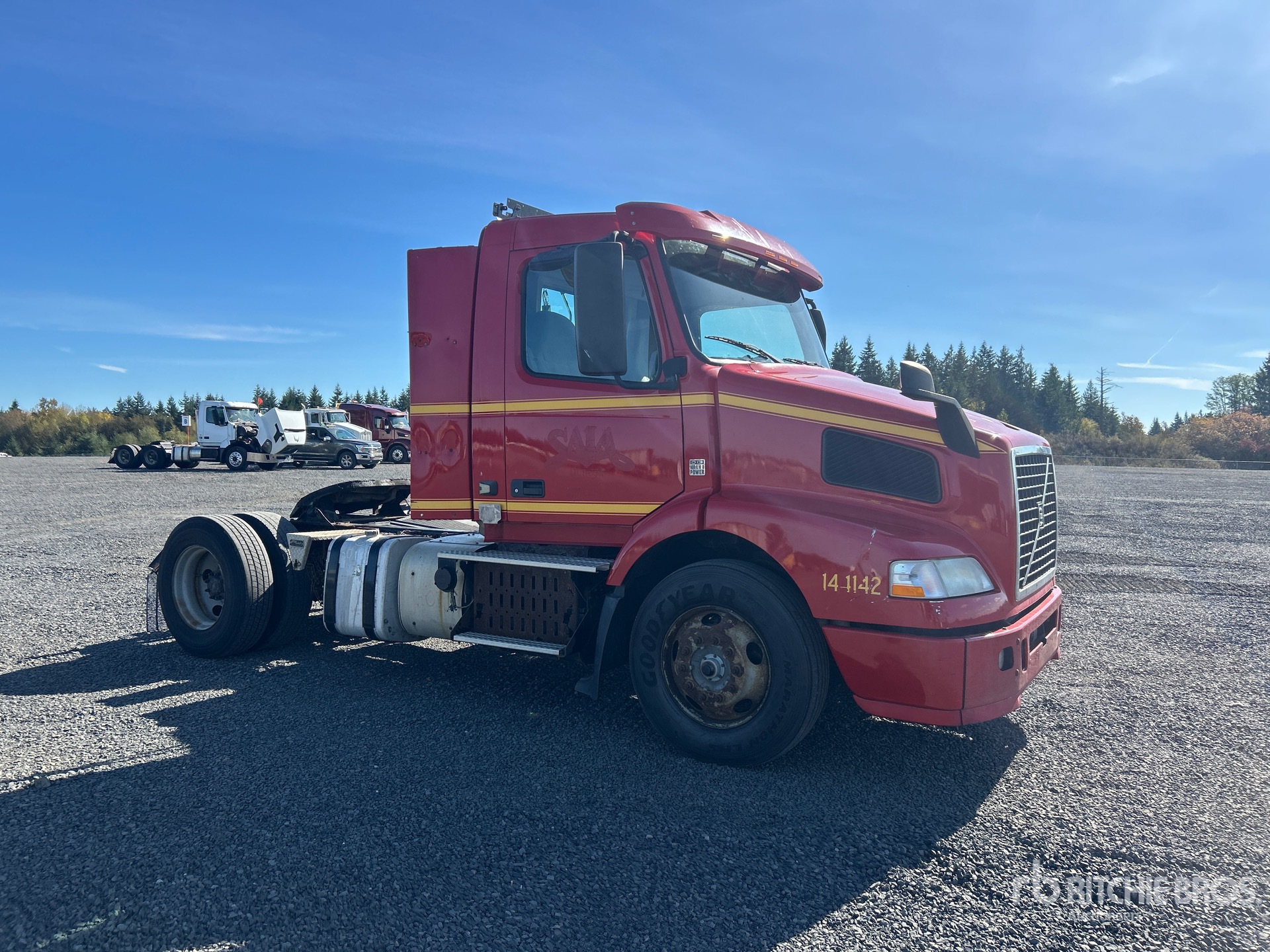 2015 Volvo VNM