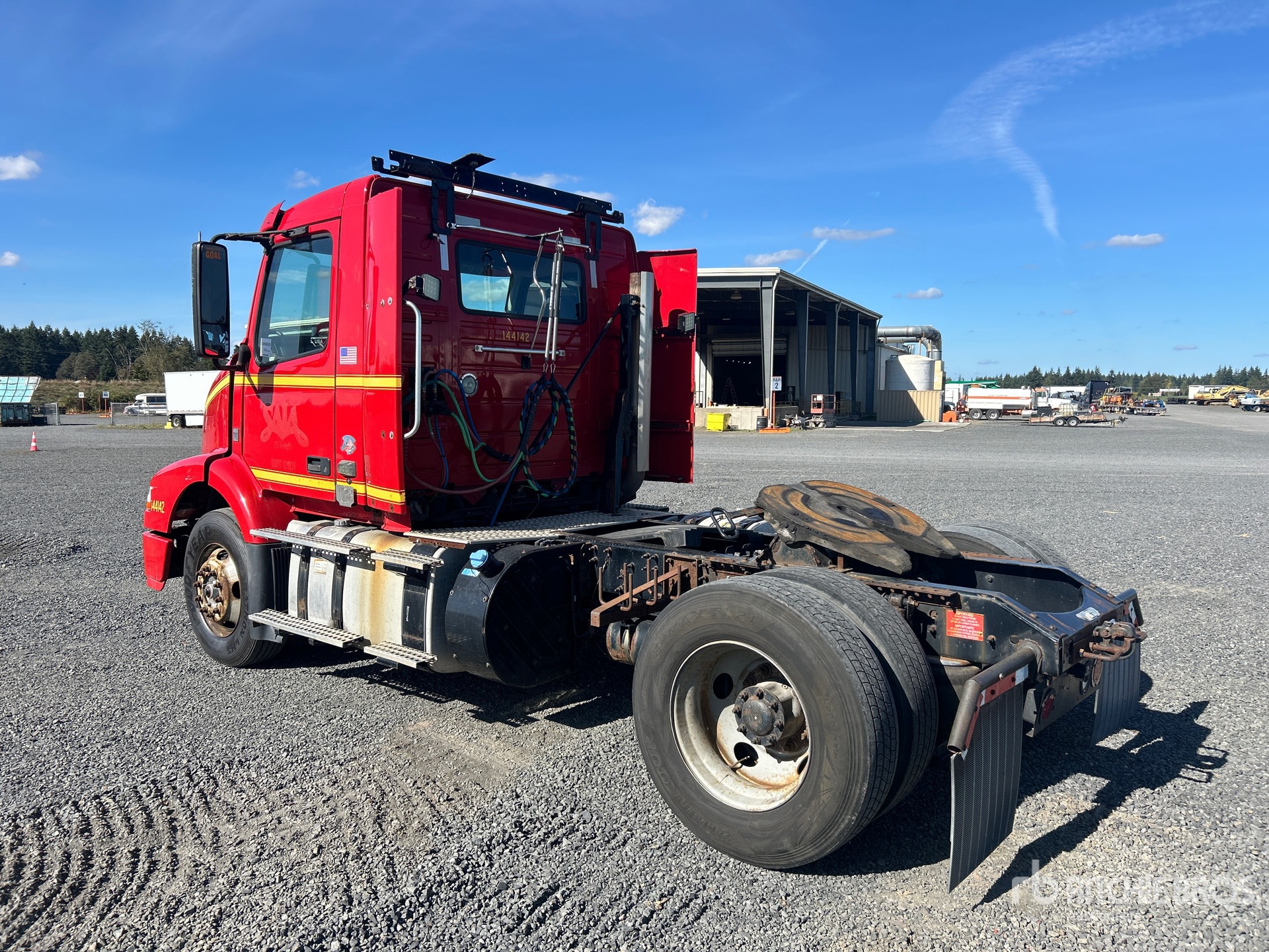 2015 Volvo VNM