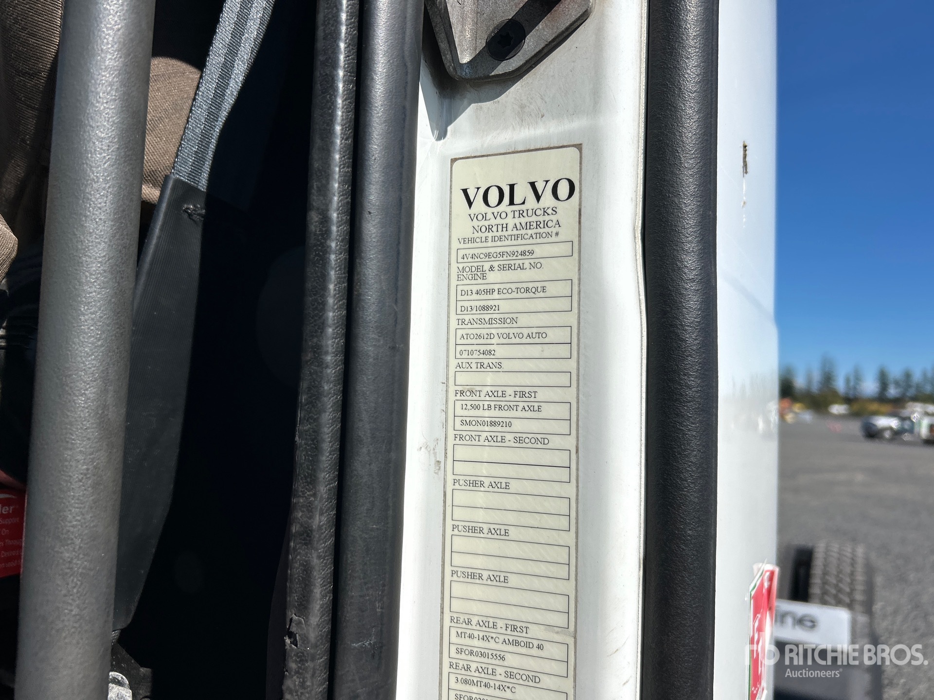 2015 Volvo VNL