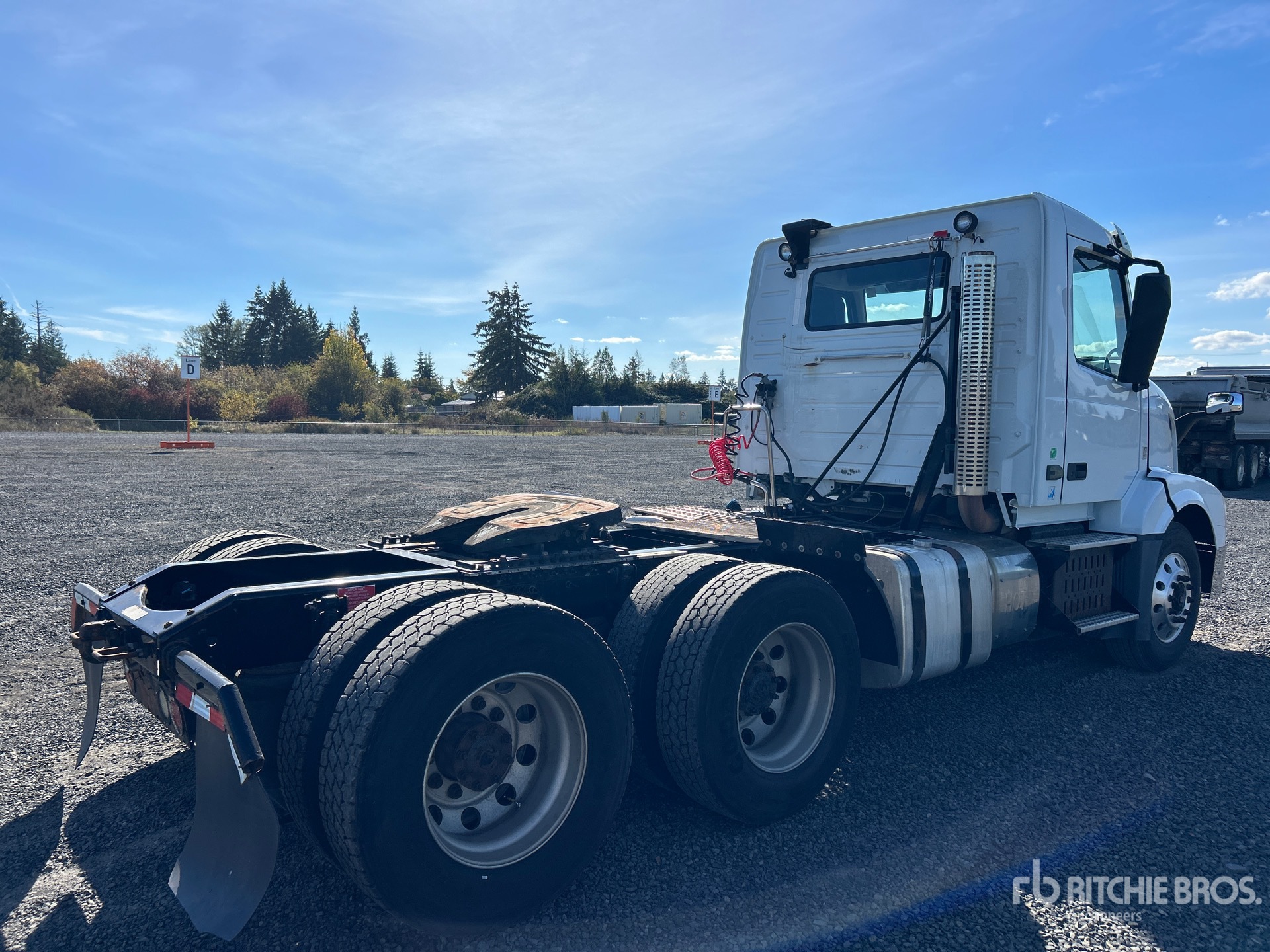 2015 Volvo VNL