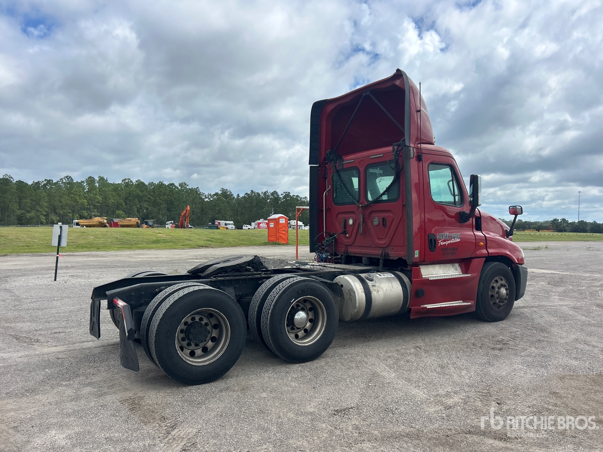 2020 Freightliner CASCADIA 125
