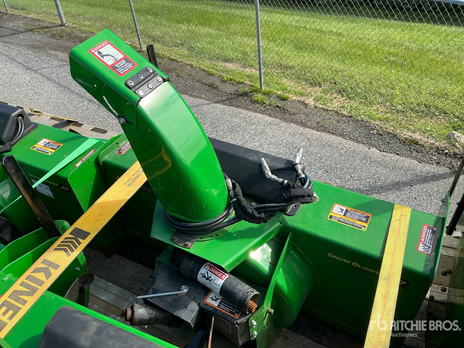 John Deere 47 IN SNOW BLOWER ATTACHMENT