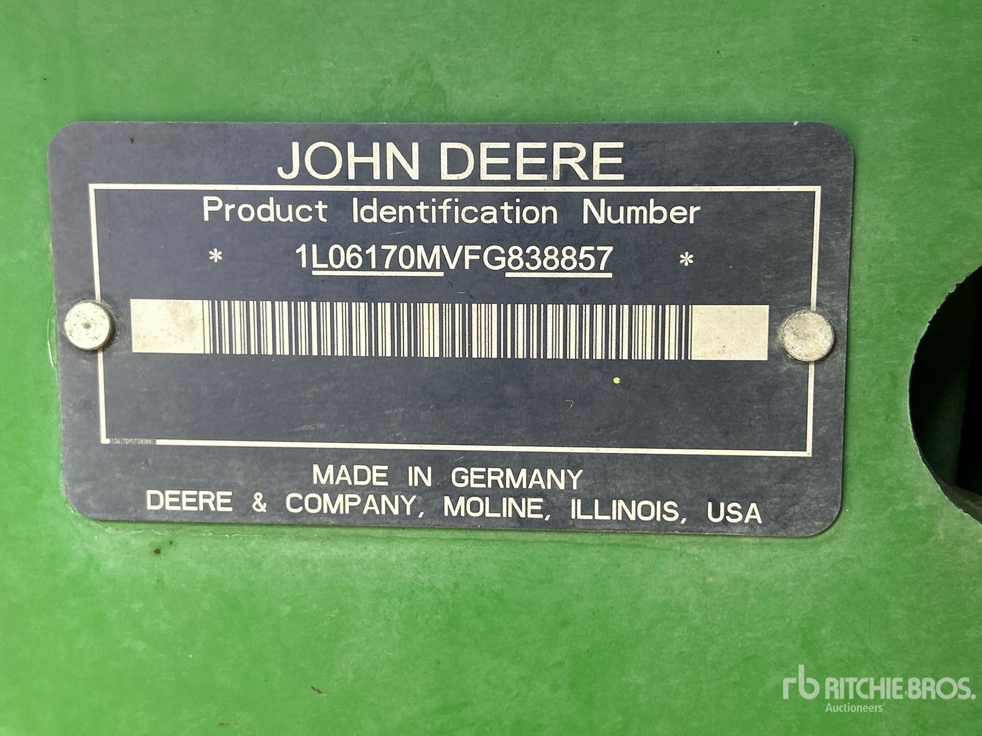 2015 John Deere 6170M