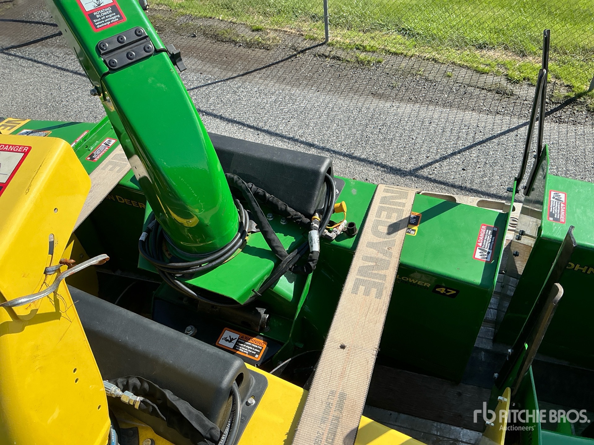 2024 John Deere 47 IN SNOW BLOWER ATTACHMENT