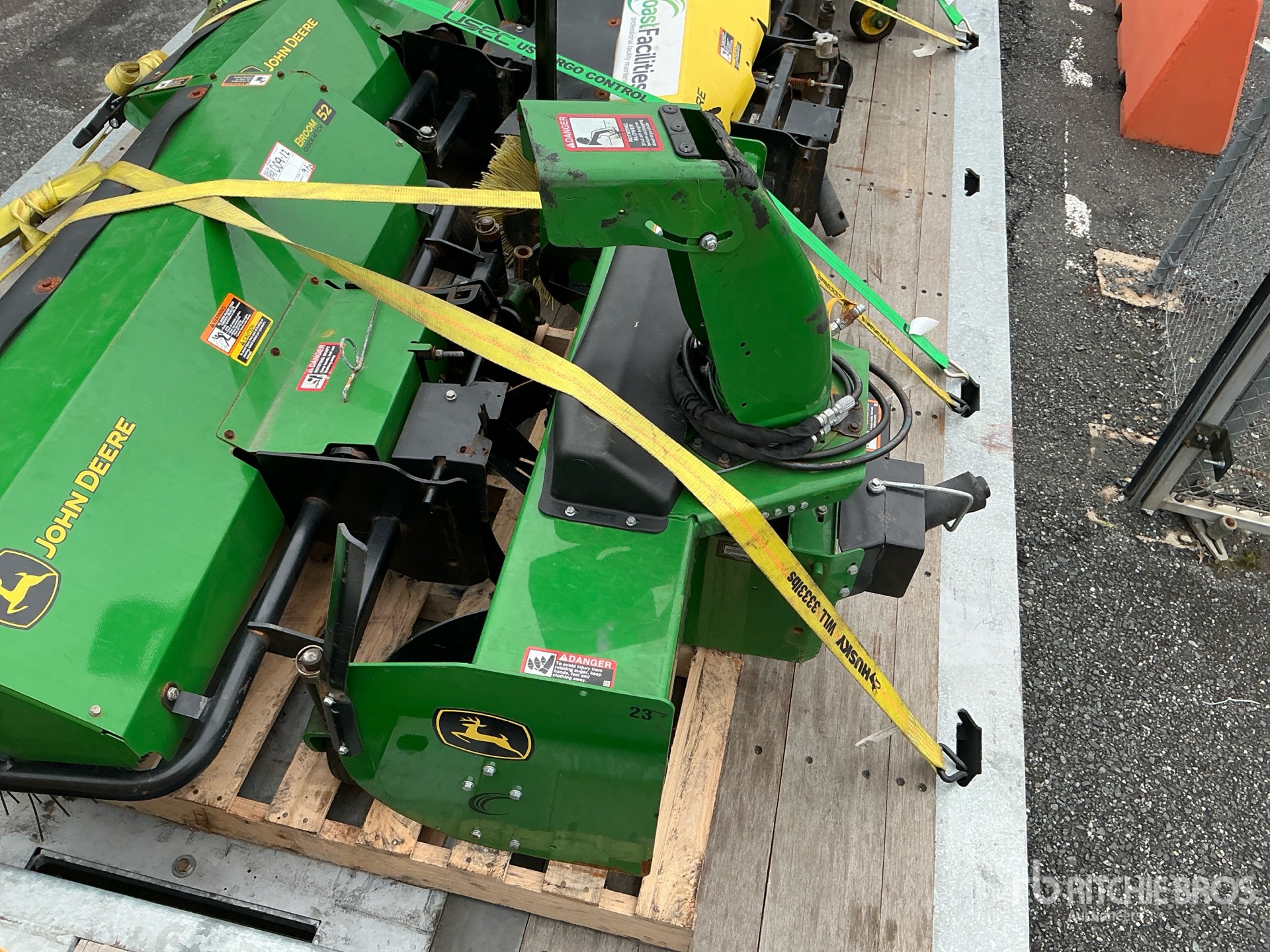 2024 John Deere 47 IN SNOW BLOWER ATTACHMENT