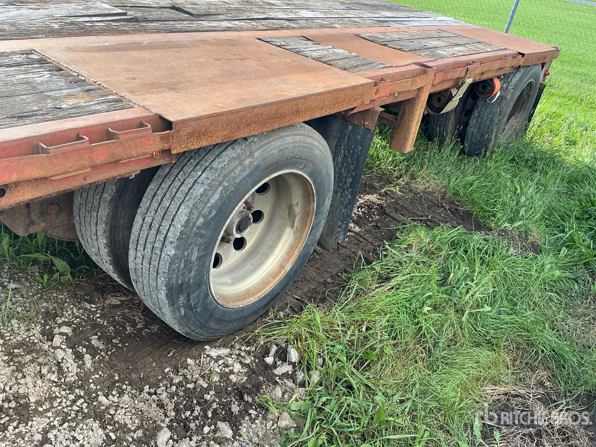 1993 Fontaine 48 ft T/A Spread Axle