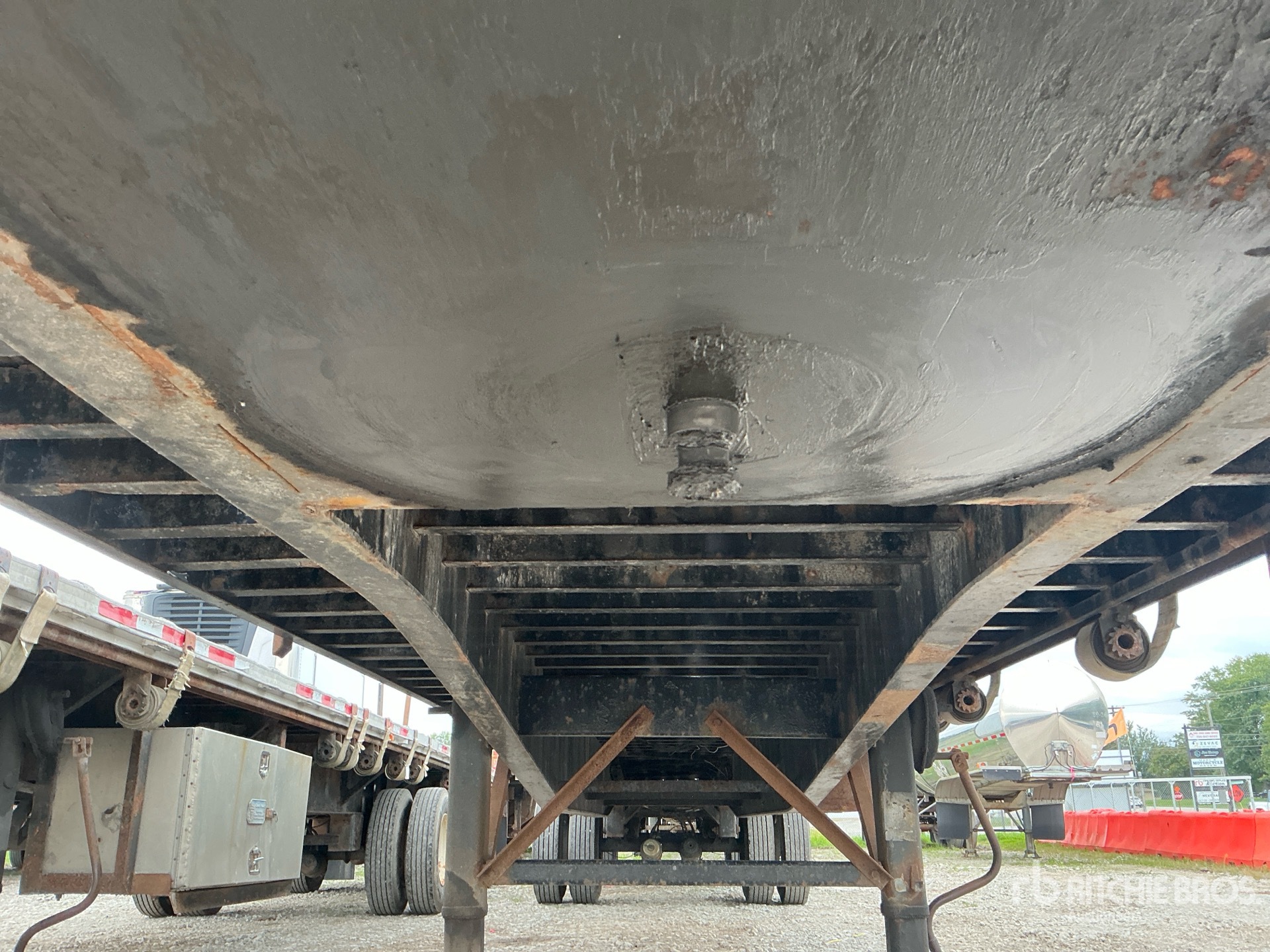 1999 Fruehauf 48 ft T/A Spread Axle