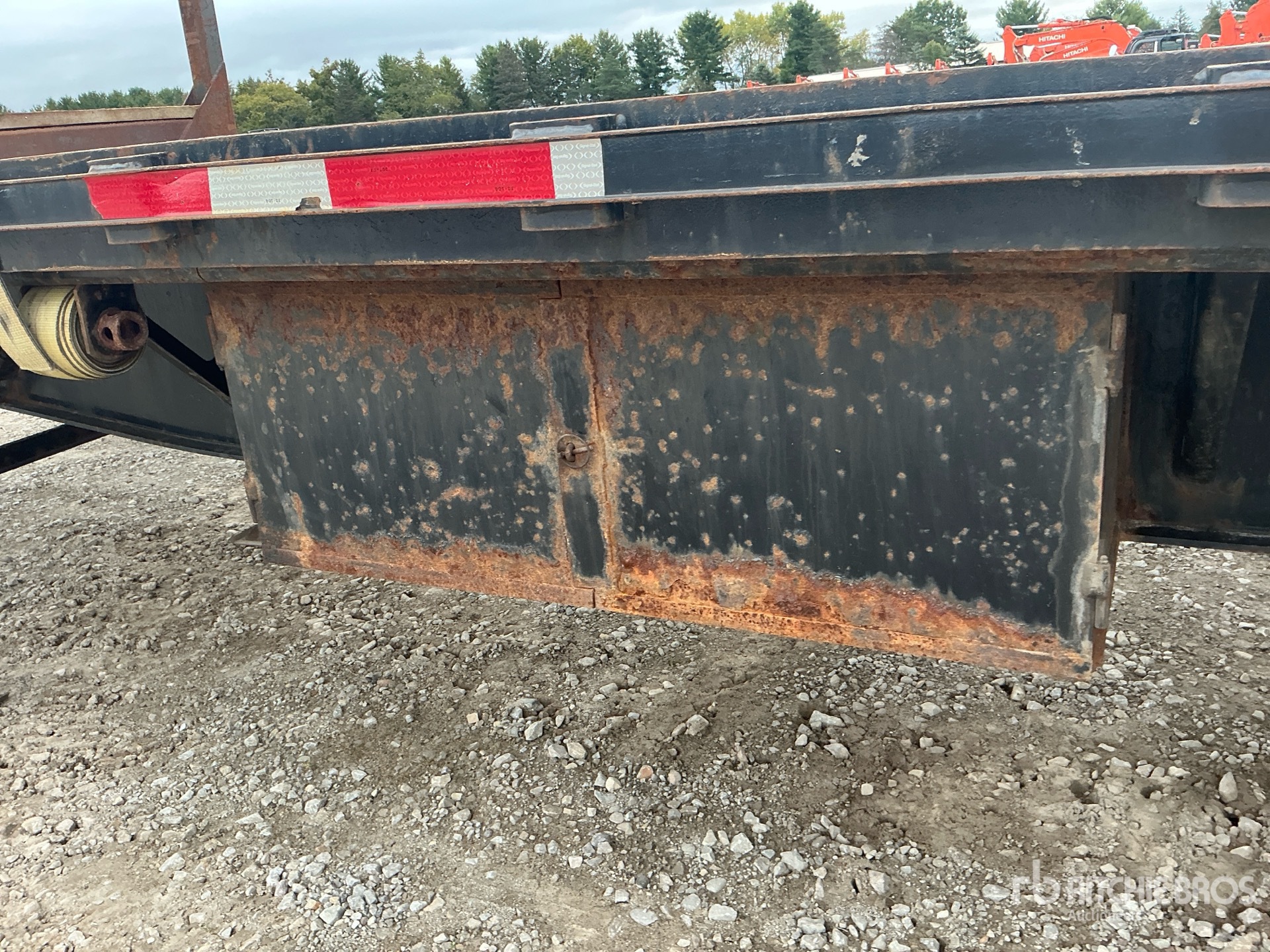 1999 Fruehauf 48 ft T/A Spread Axle