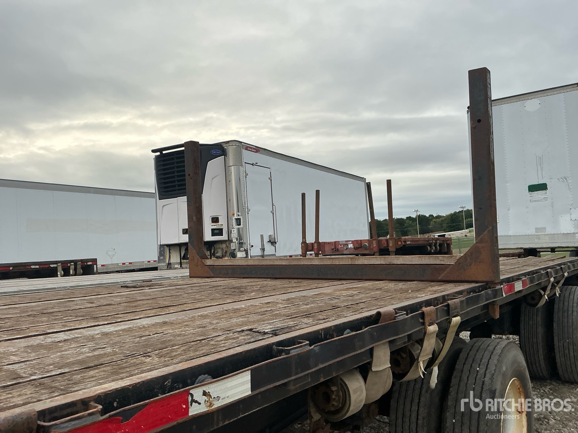 1999 Fruehauf 48 ft T/A Spread Axle