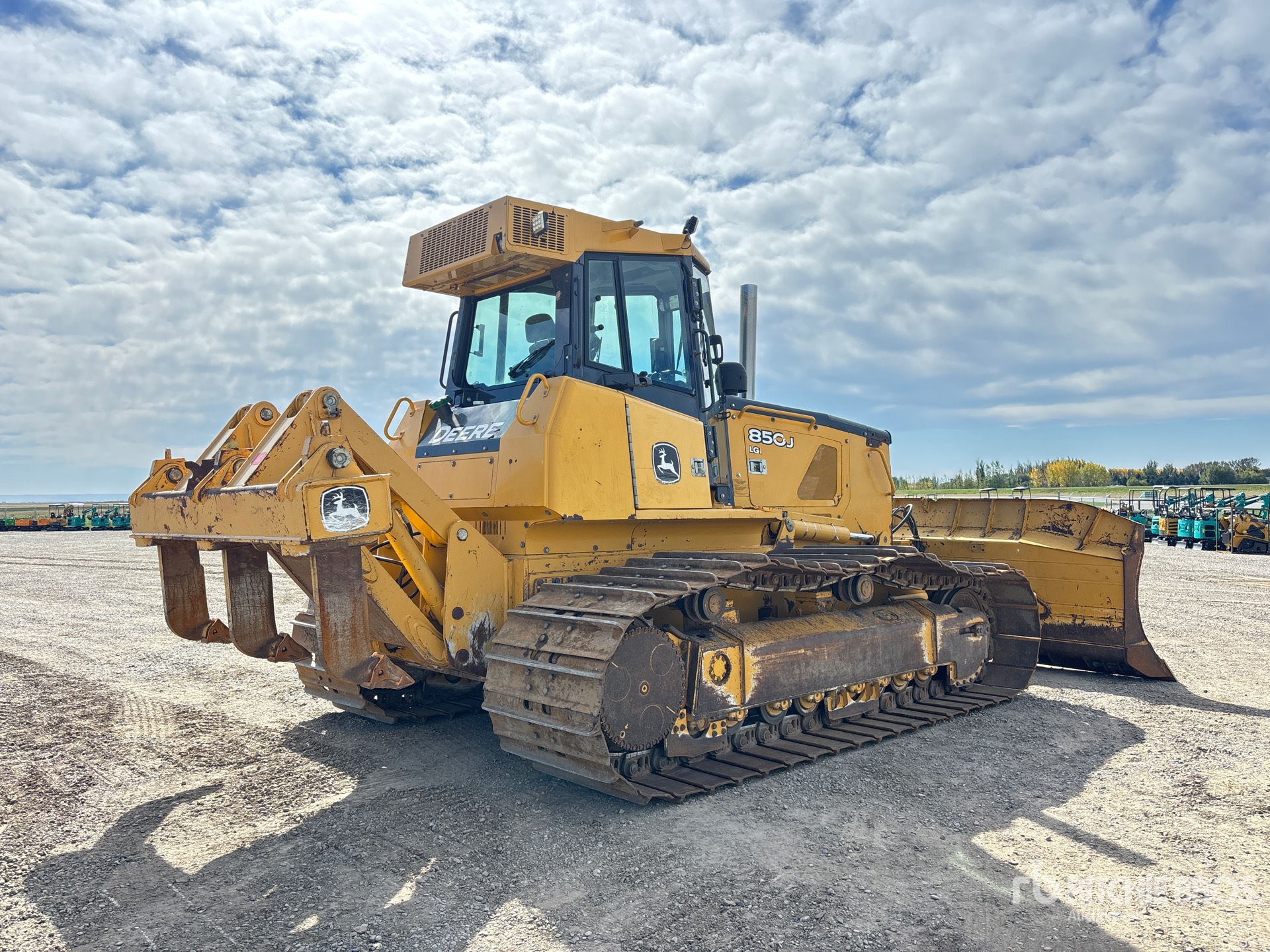 2012 John Deere 850J LGP