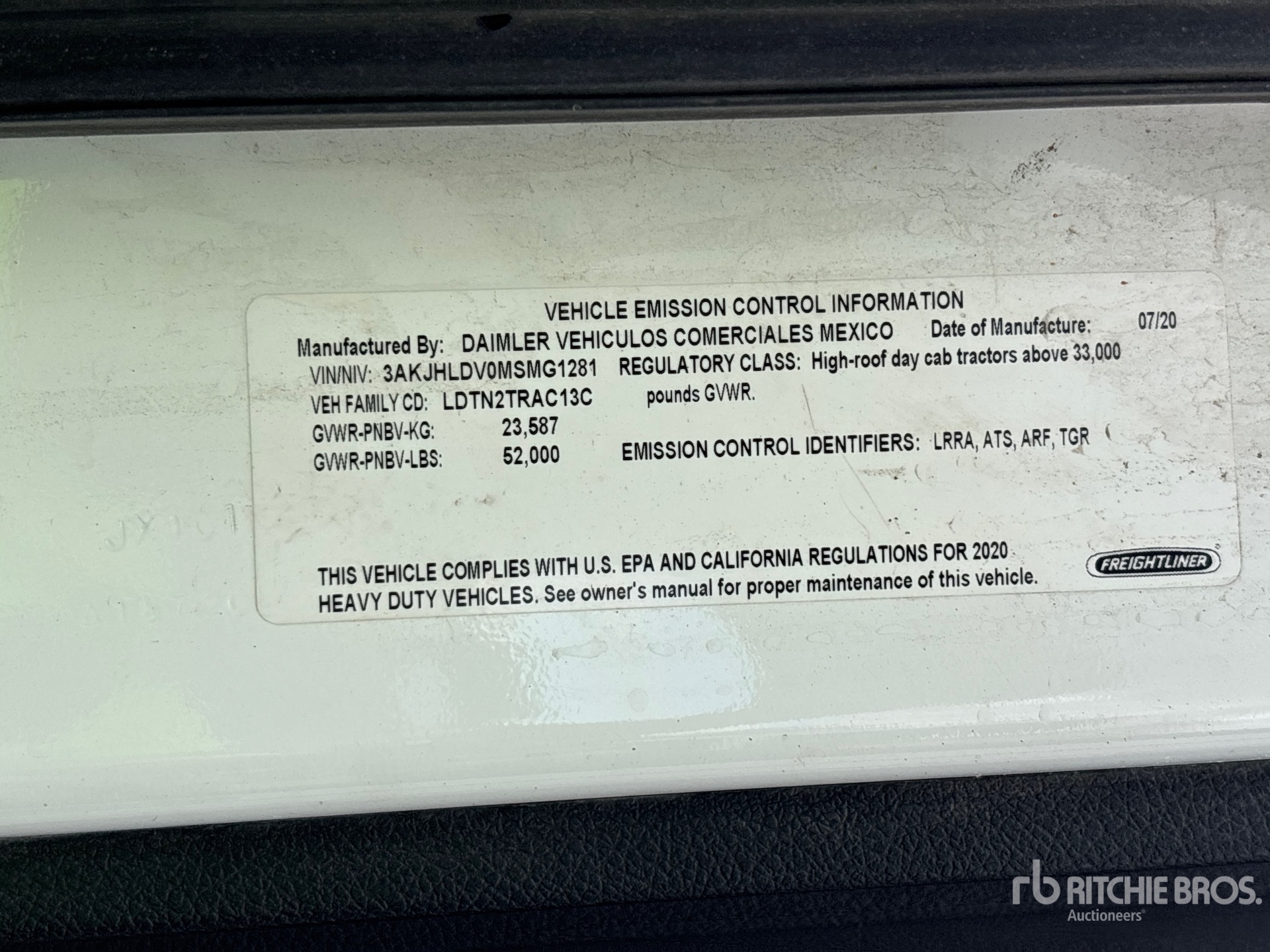 2021 Freightliner CASCADIA 126