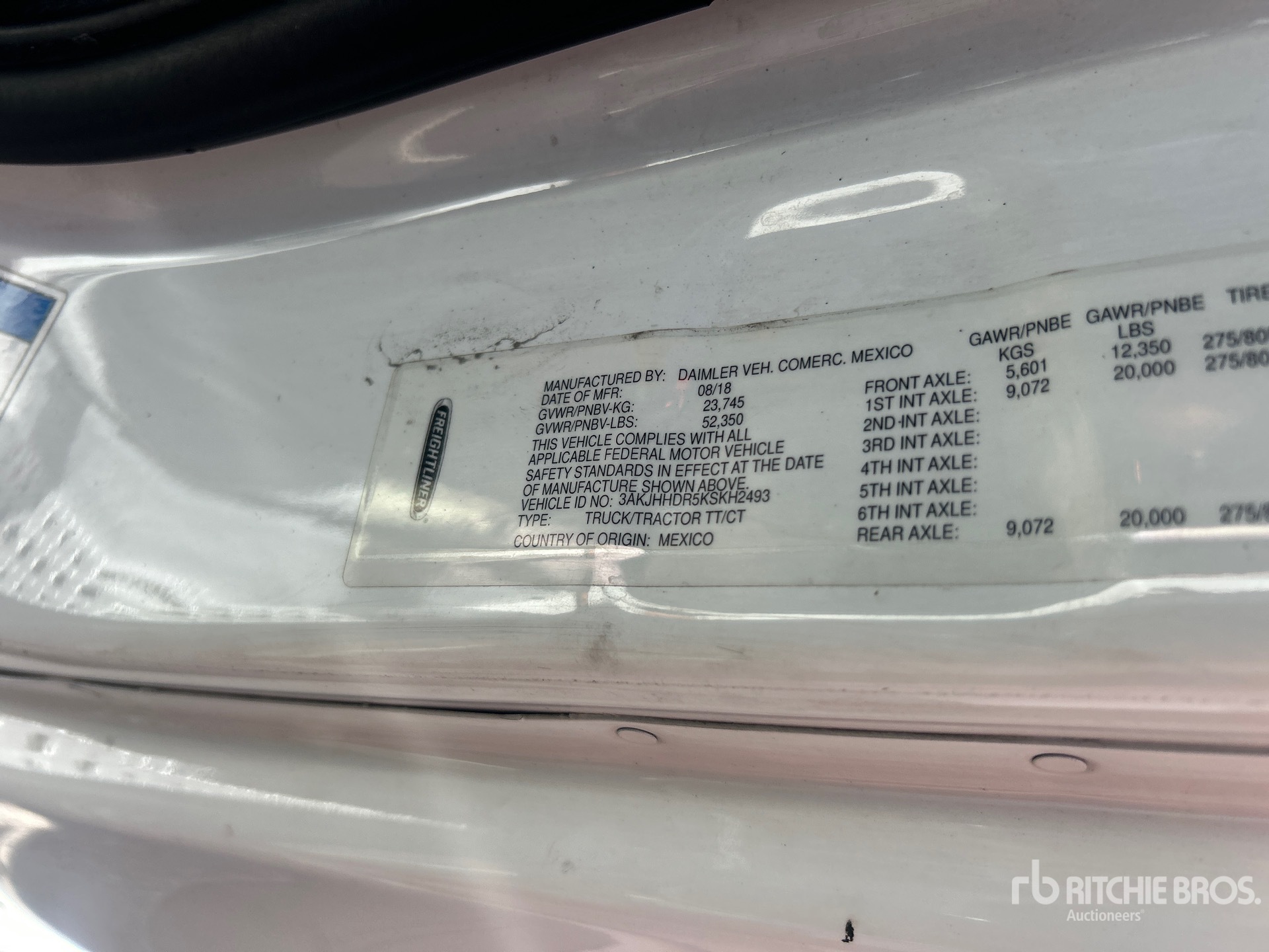 2019 Freightliner CASCADIA 126