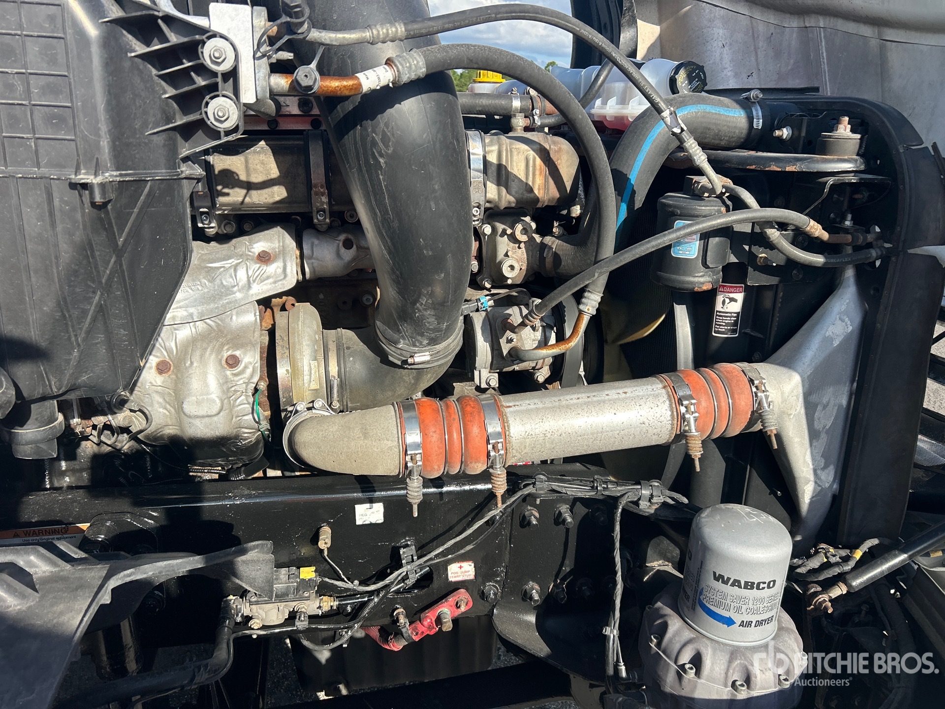 2019 Freightliner CASCADIA 126