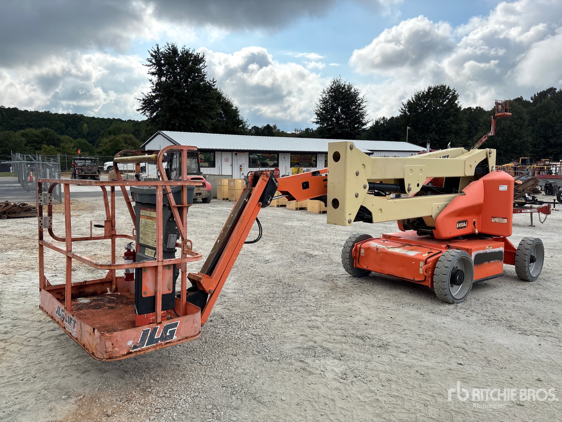 Photo of 2018 JLG E450AJ