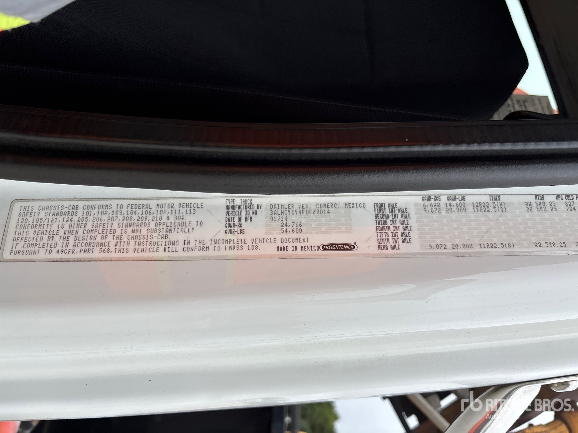 2015 Freightliner M2 106