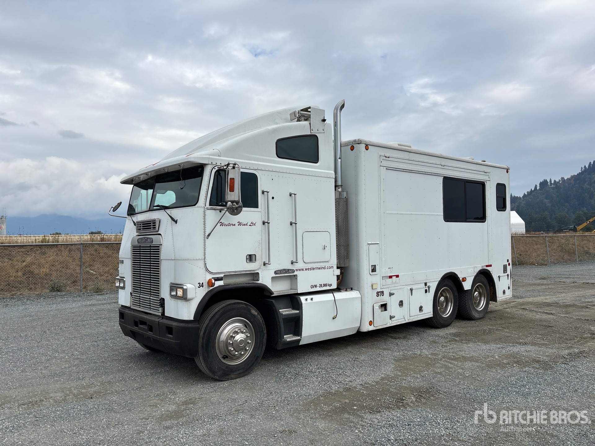 1990 Freightliner FLA086