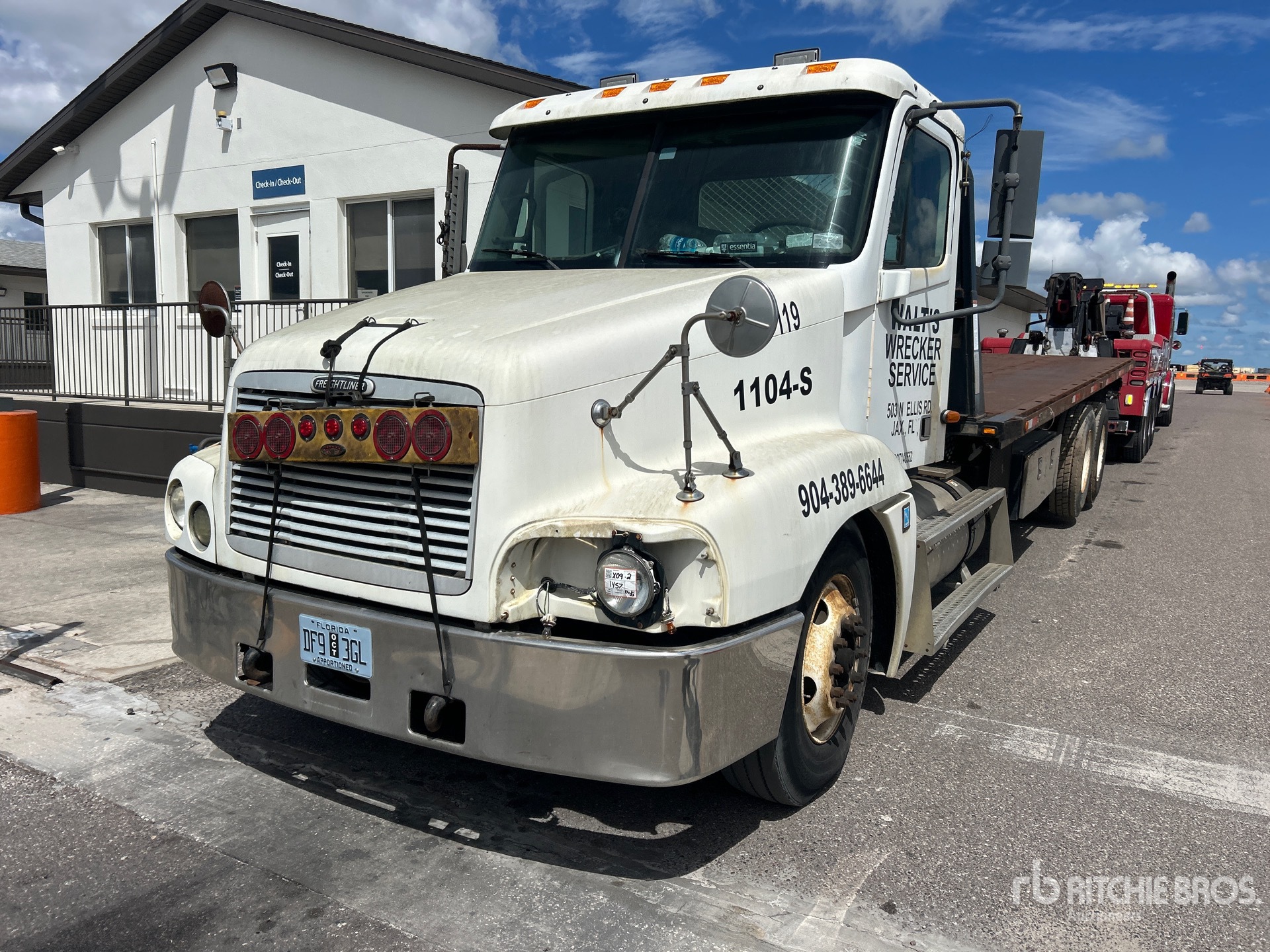 2001 Freightliner CST120