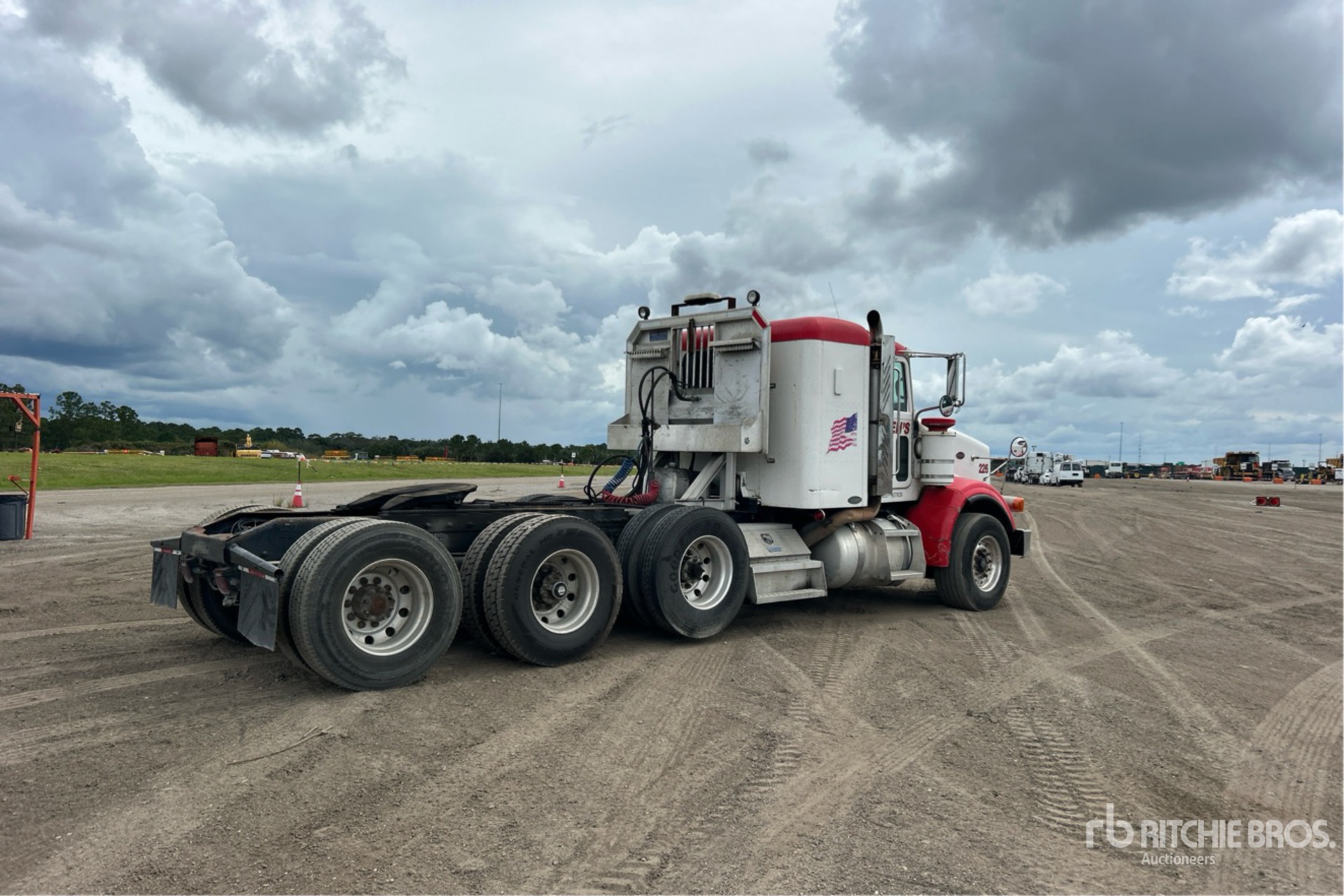2006 Peterbilt 378
