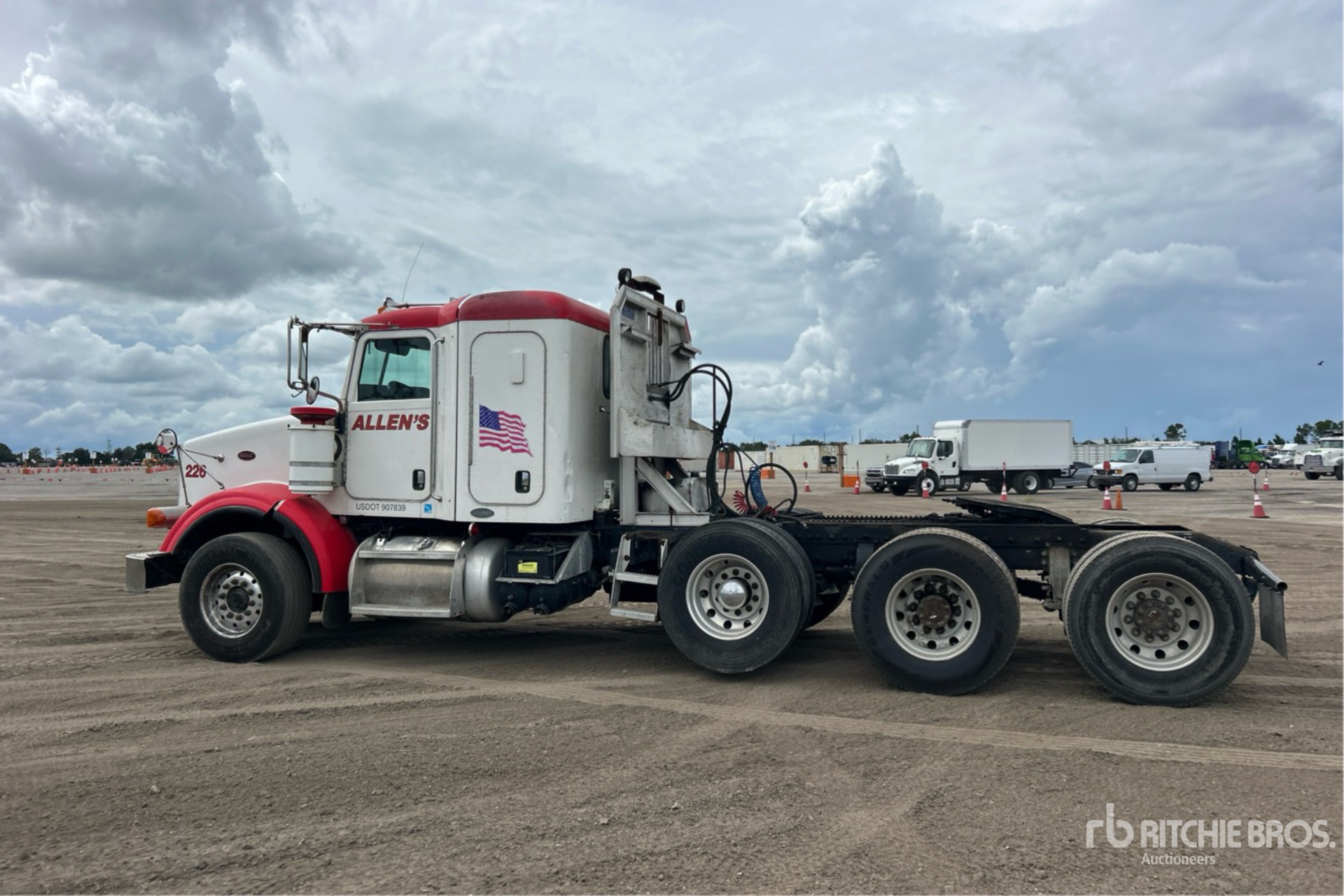 2006 Peterbilt 378