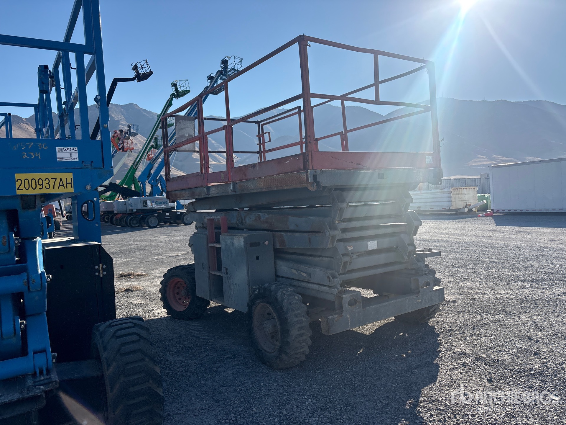 2000 Skyjack SJ8841