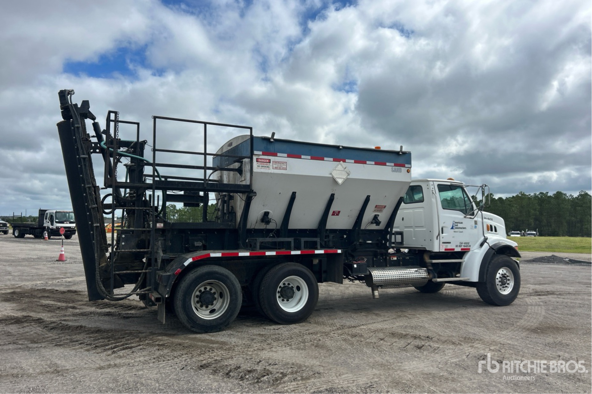 2006 Sterling LT7500