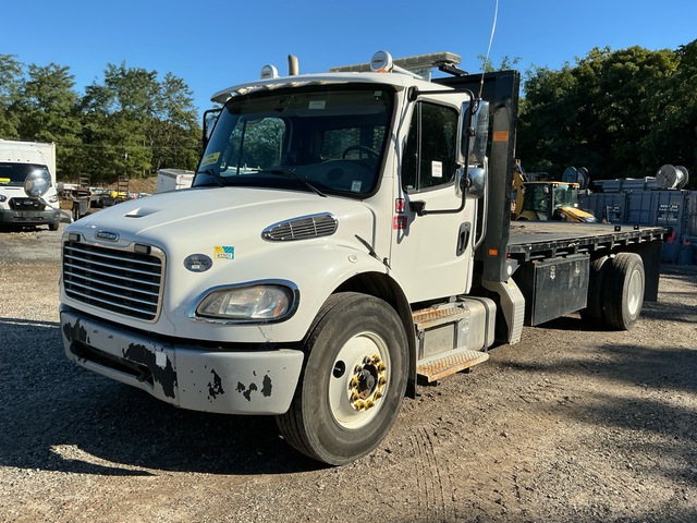 2020 Freightliner M2-106 4x2 Flatbed Truck 2020 Freightliner M2-106 4x2 Flatbed Truck