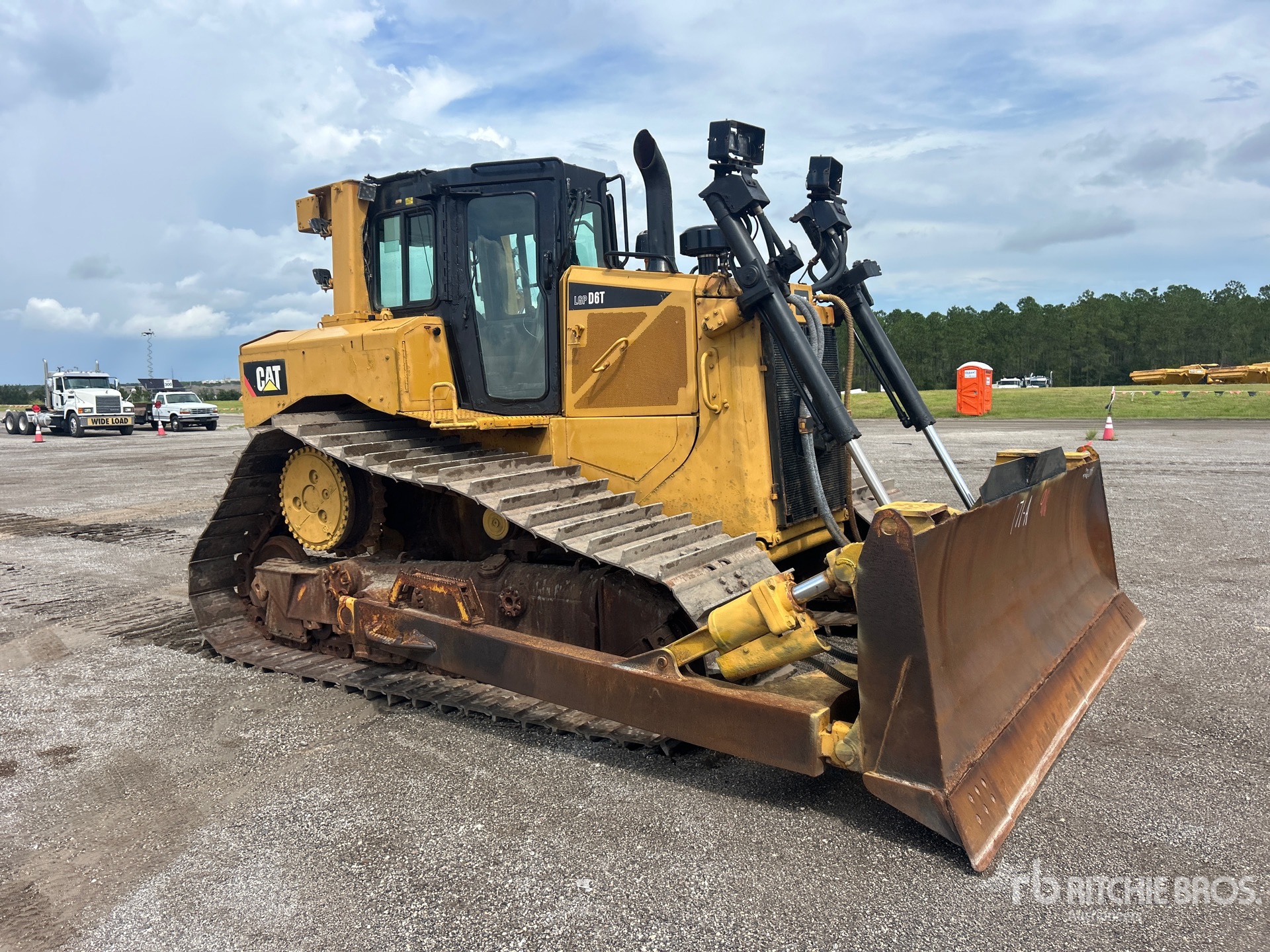 2019 Caterpillar D6T