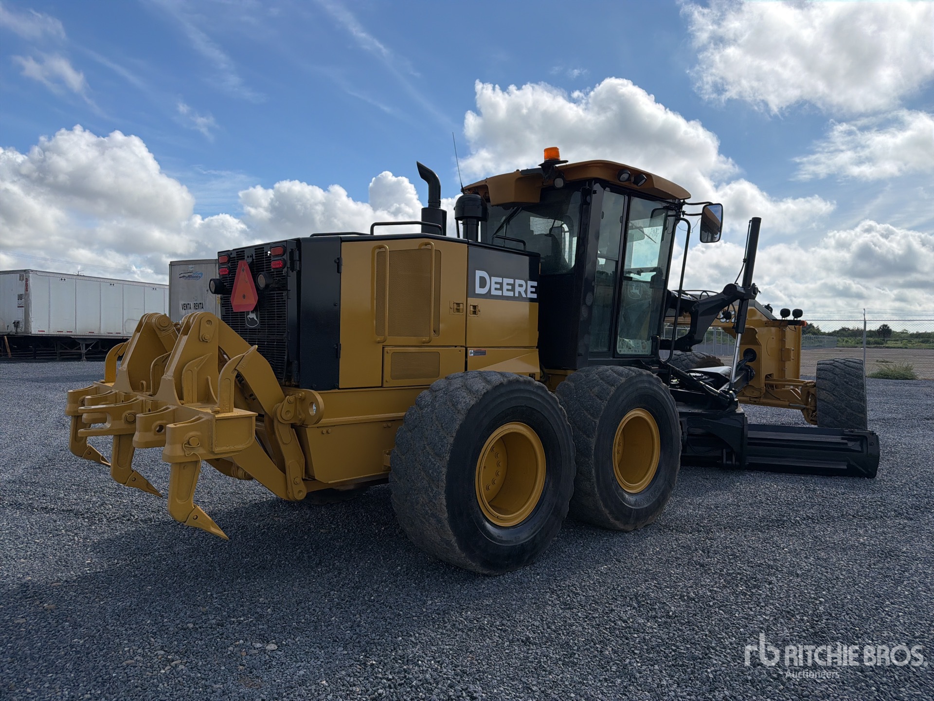 2016 John Deere 872G