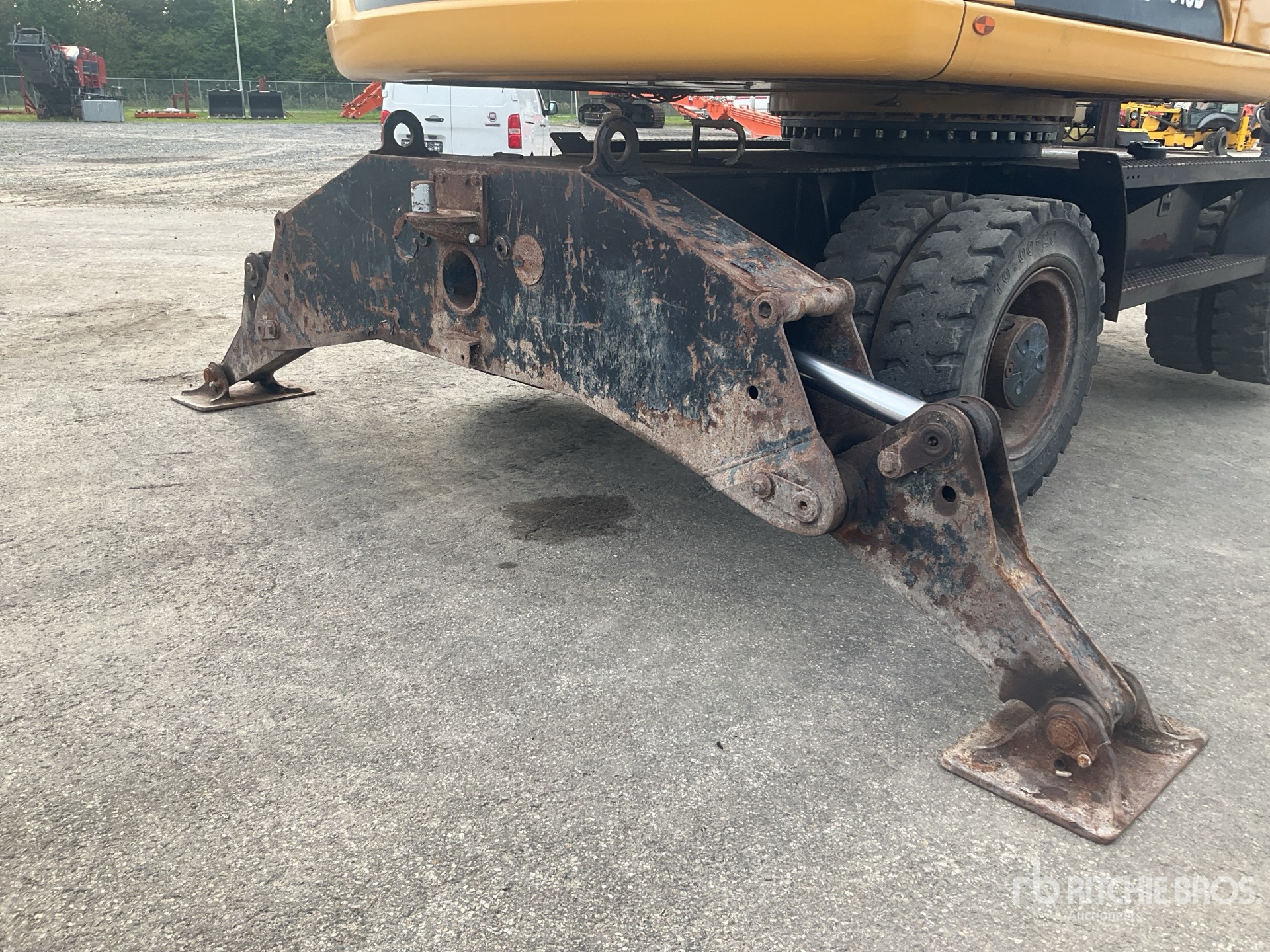 2012 Caterpillar M318D MH