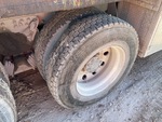 Underbody with Right Center Drive Tires