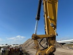 Hydraulics with Bucket Cylinder