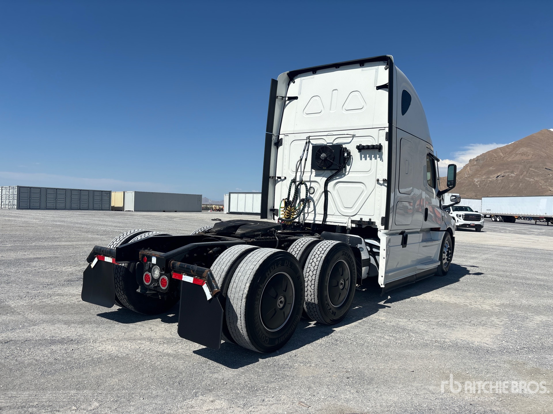 2022 Freightliner CASCADIA 126