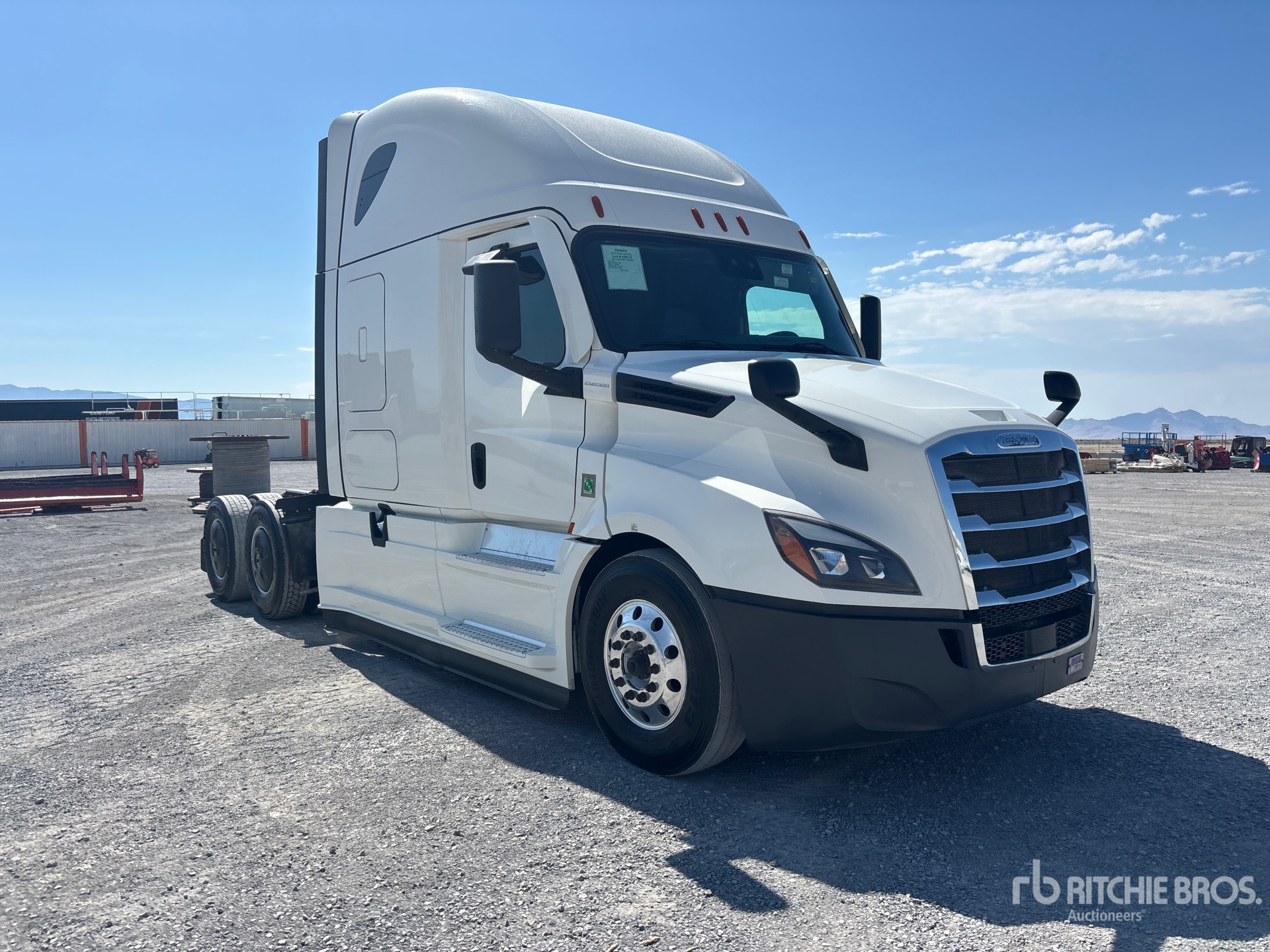 2022 Freightliner CASCADIA 126