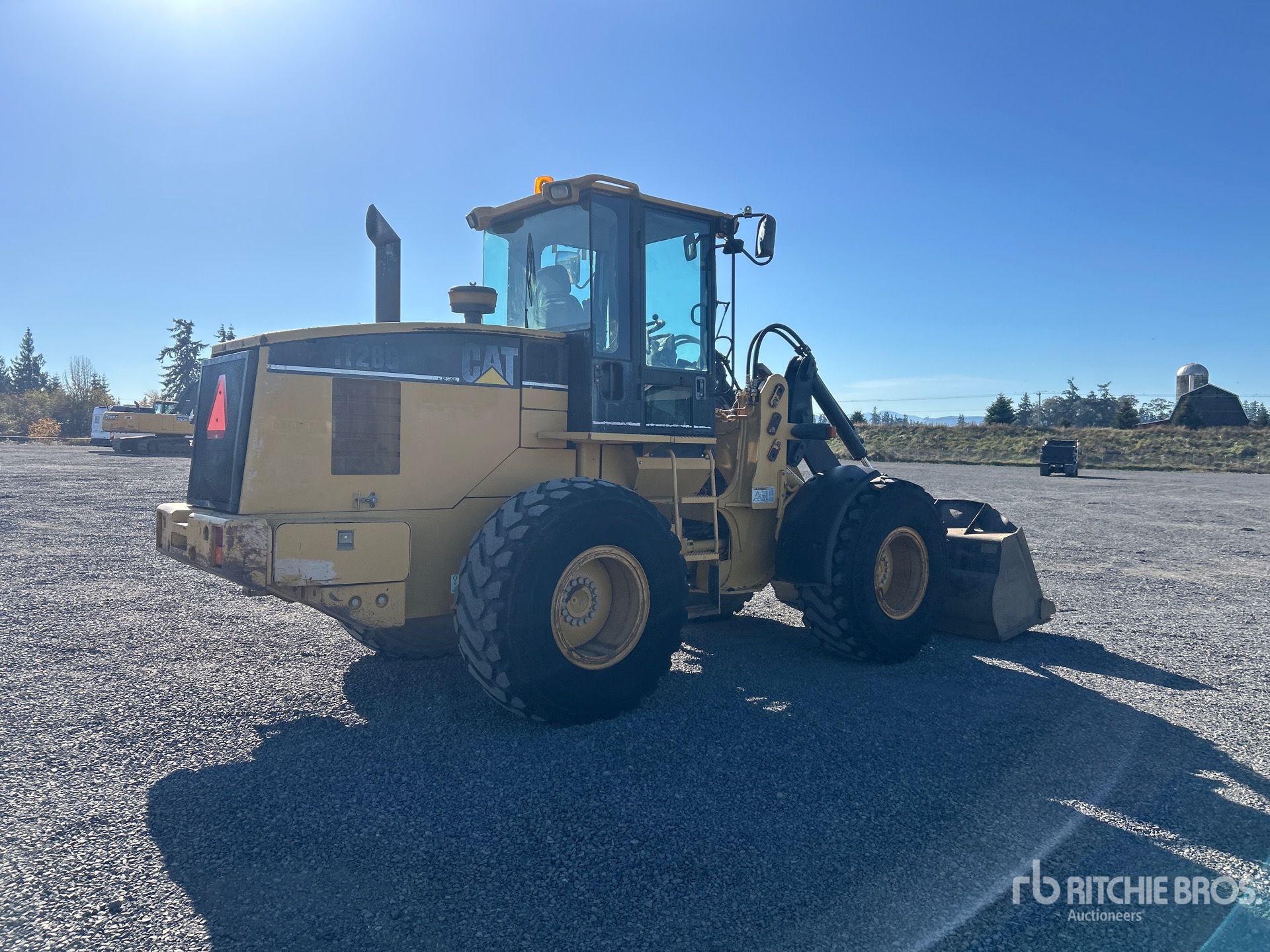 2001 Caterpillar IT28G