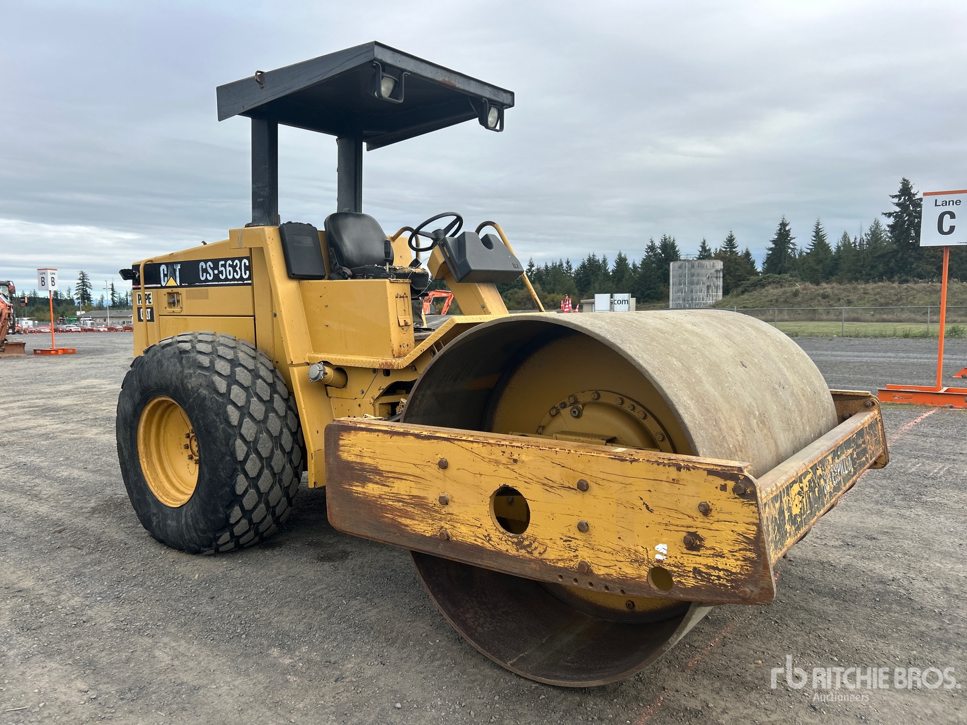 1998 Caterpillar CS563C