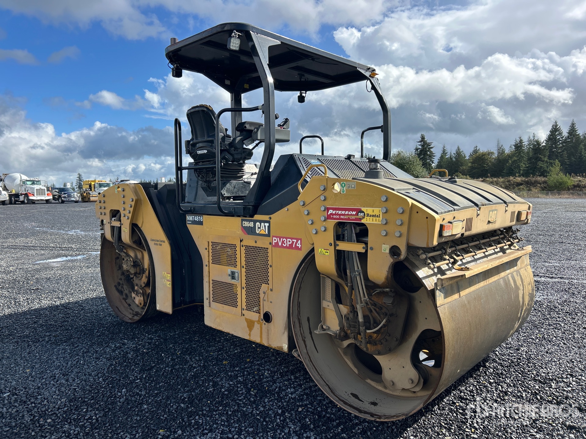 Photo of 2017 Caterpillar CB64B