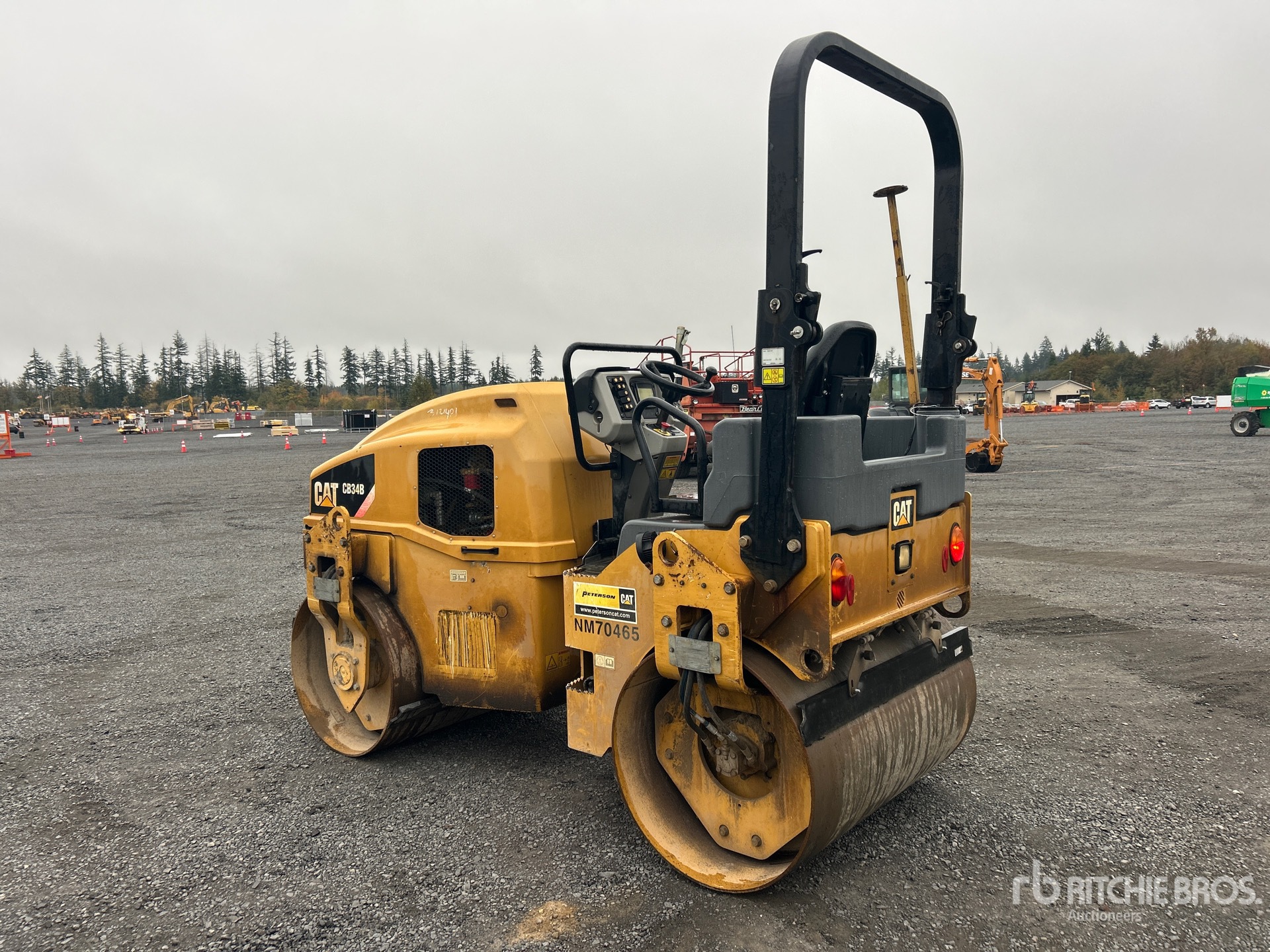 2014 Caterpillar CB-34B