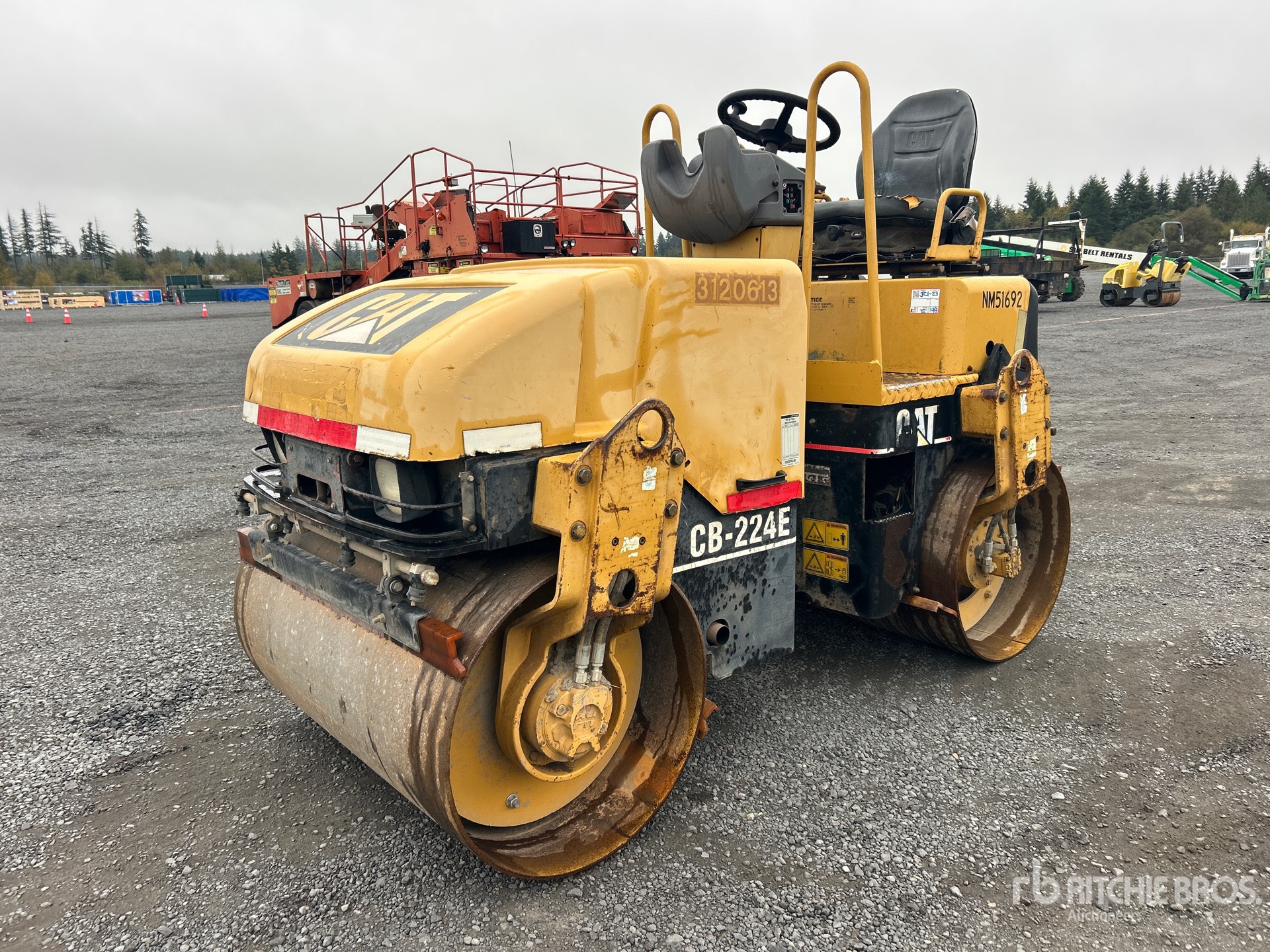 Photo of 2005 Caterpillar CB224E