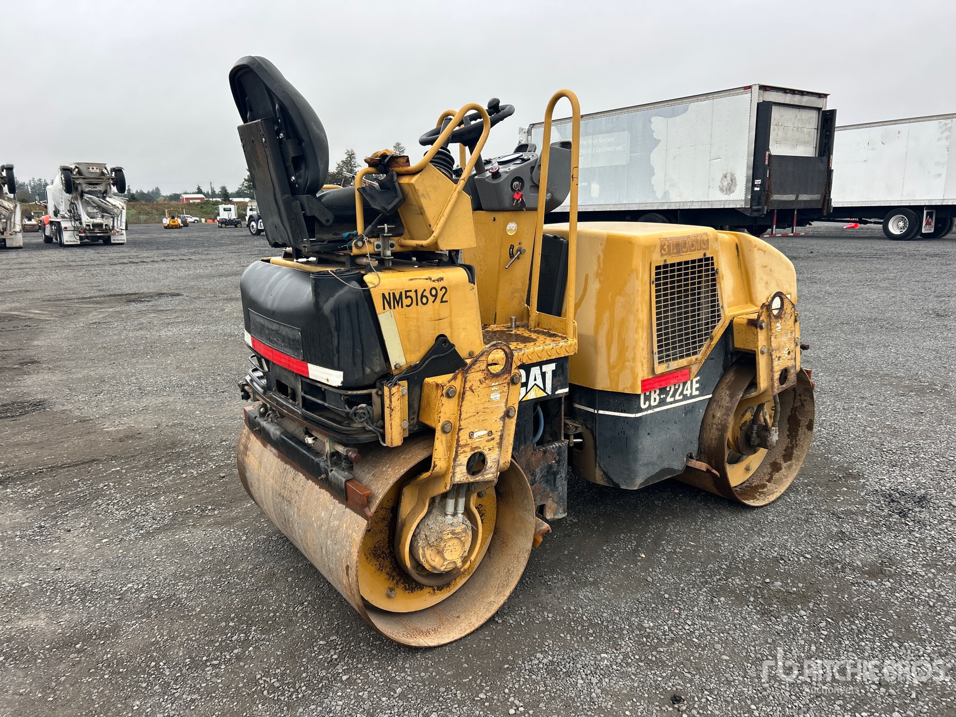 2005 Caterpillar CB224E