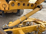 Układ hydrauliczny with Siłowniki kątowe ostrza