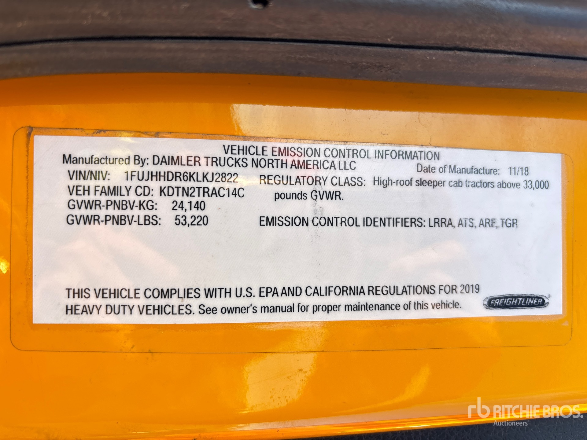 2019 Freightliner CASCADIA 126