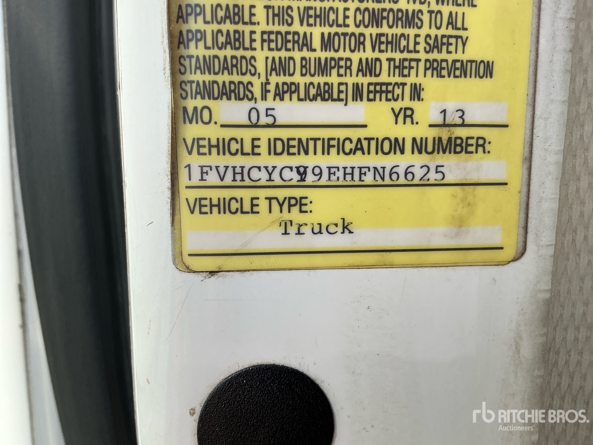 2014 Freightliner M2 106
