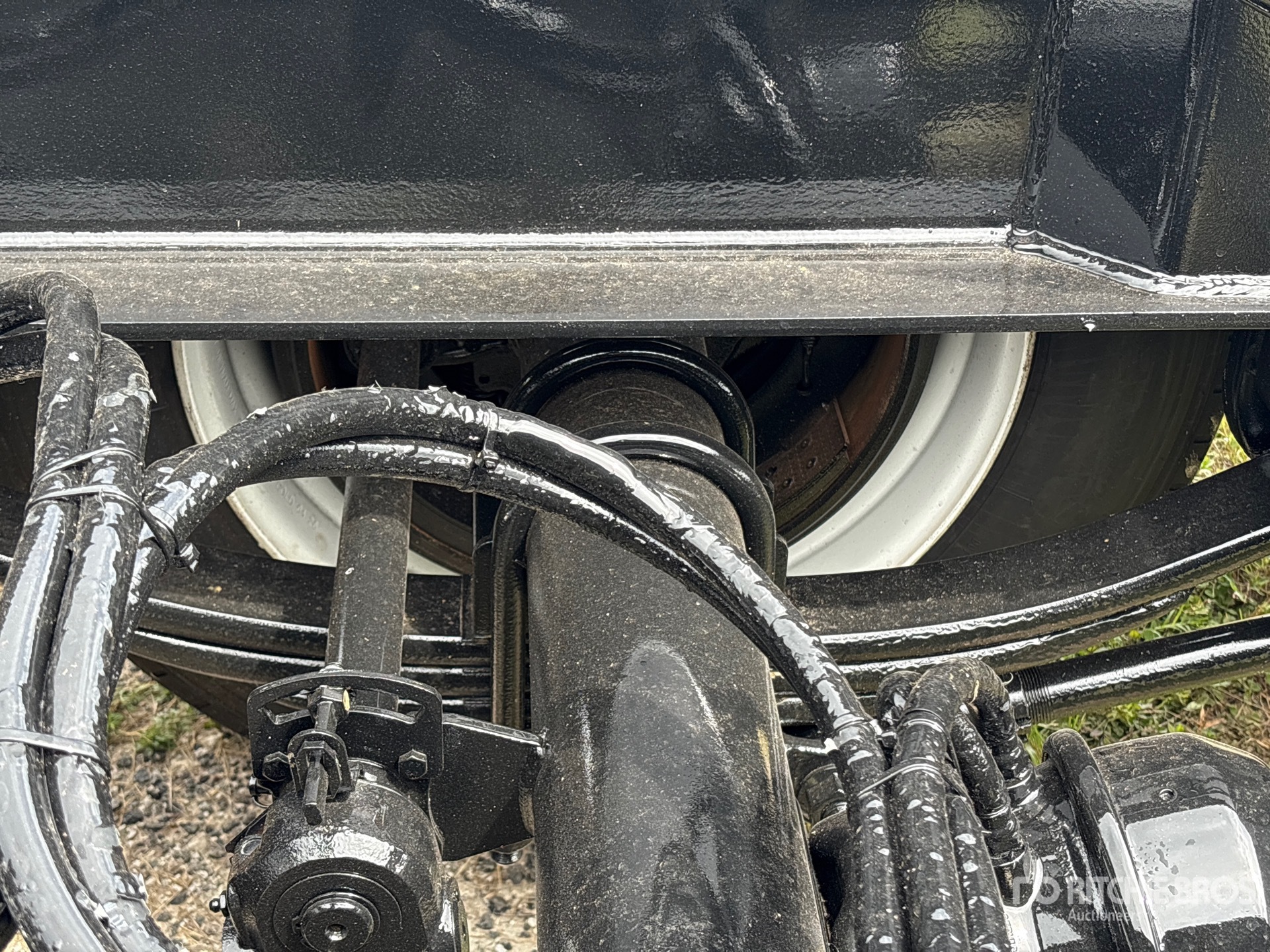 2026 Witzco Challenger Tri/A Removable Gooseneck