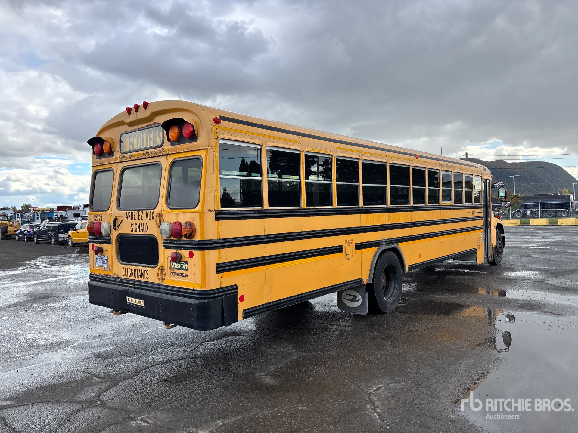 2012 Bluebird 4X2 72-SEAT SCHOOL