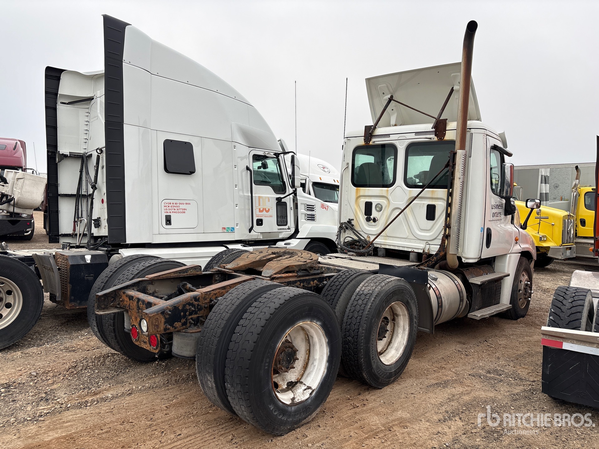 2016 Freightliner CASCADIA 125