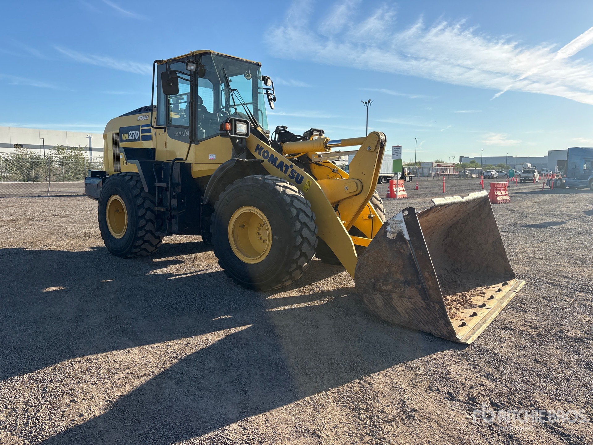 2017 Komatsu WA270