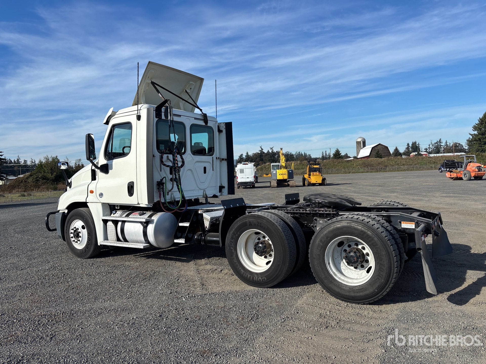 2018 Freightliner CASCADIA 125