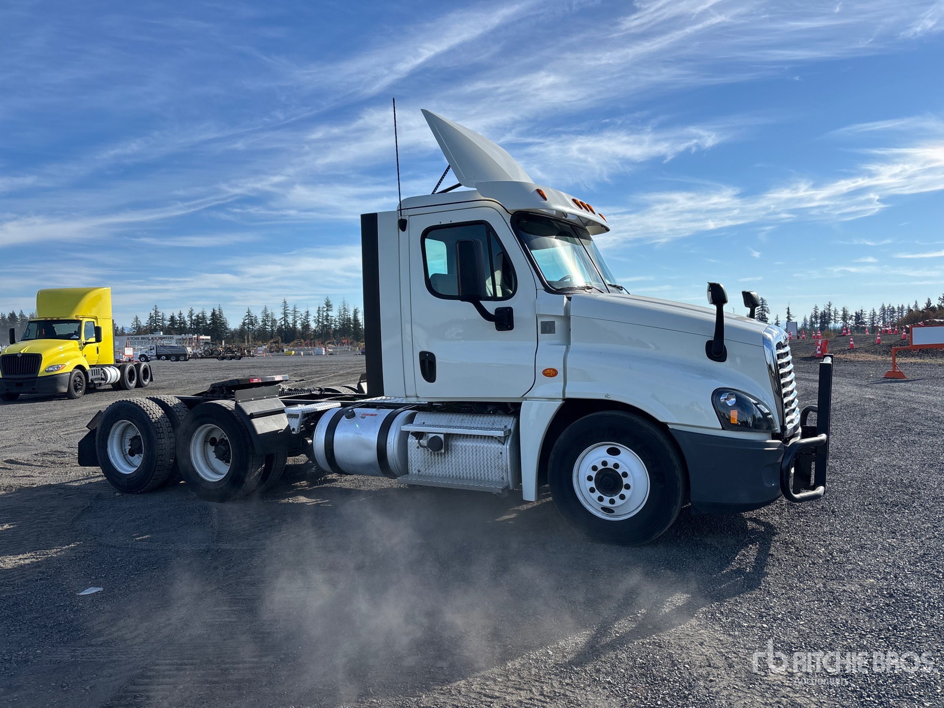 2018 Freightliner CASCADIA 125